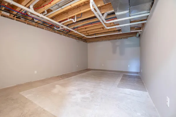 $399,900 | 235 Auseon Court, Hillsdale, MI 49242