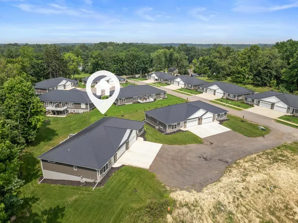 $399,900 | 235 Auseon Court, Hillsdale, MI 49242