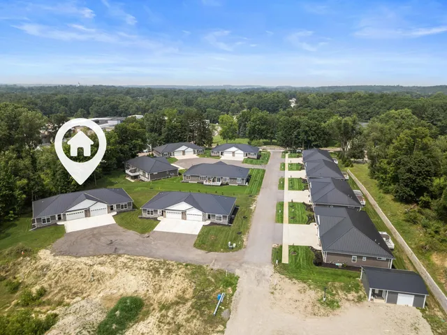 $421,500 | 235 Auseon Court, Hillsdale, MI 49242