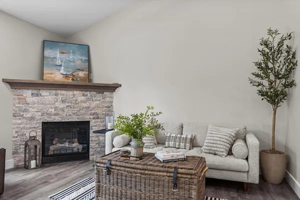 $399,900 | 235 Auseon Court, Hillsdale, MI 49242