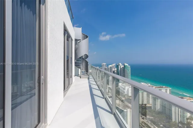 $5,500 | 4010 South Ocean Drive, Unit T4303, Hollywood, FL 33019