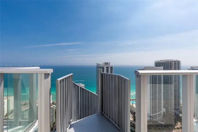 $5,500 | 4010 South Ocean Drive, Unit T4303, Hollywood, FL 33019