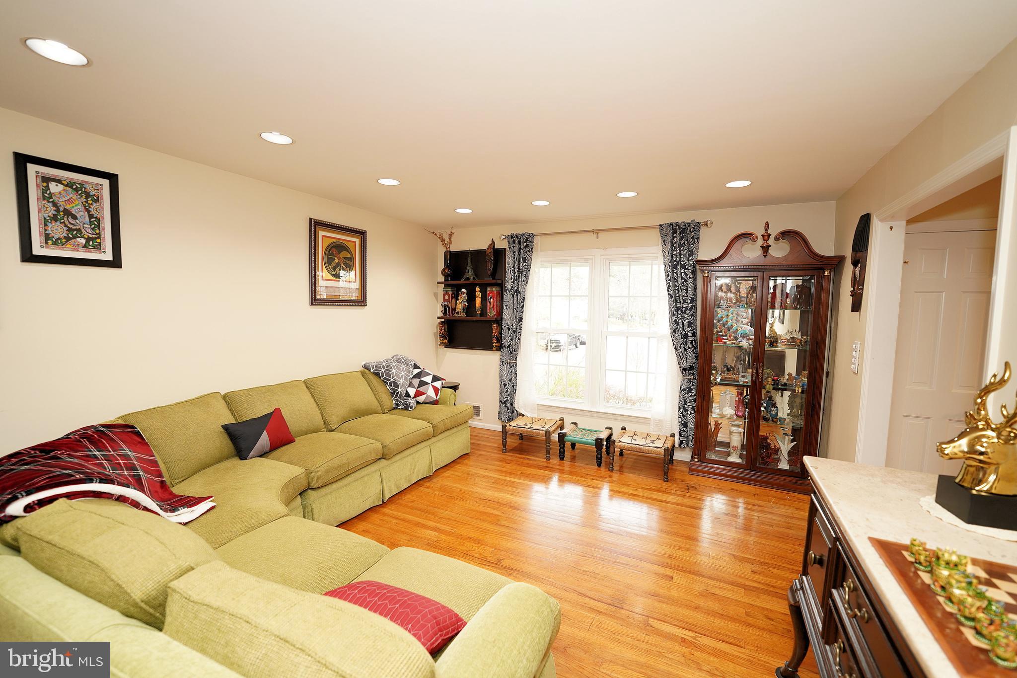 19 Yeger Road Princeton Junction, NJ 08550 - Photo 9 of 57