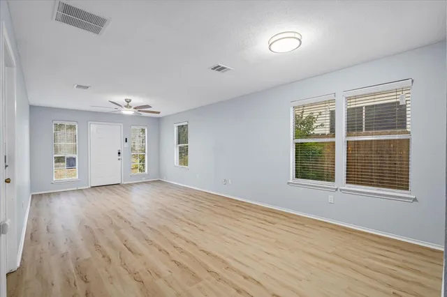 $2,550 | 8706 Dandelion Trail, Austin, TX 78745