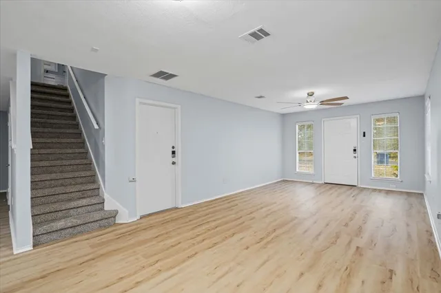 $2,550 | 8706 Dandelion Trail, Austin, TX 78745