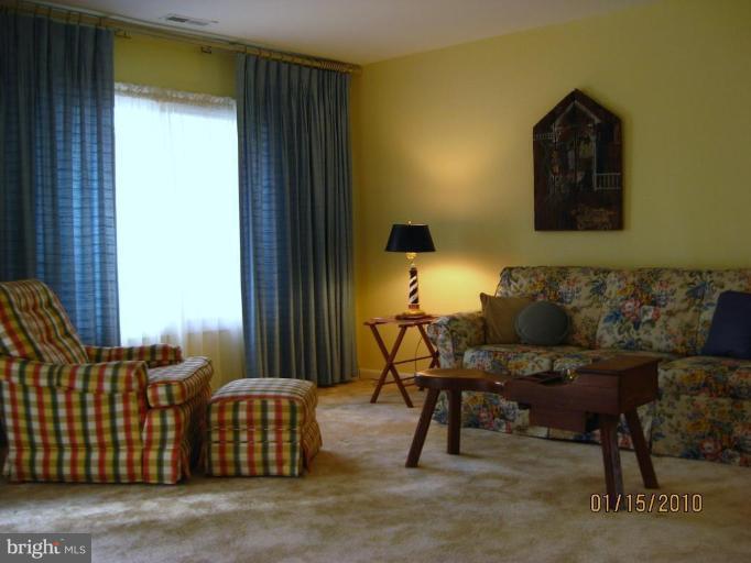 14652 Kelmscot Drive, Unit 236 Silver Spring, MD 20906 - Photo 3 of 23 Living Room #2