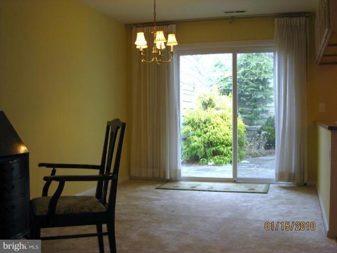 14652 Kelmscot Drive, Unit 236 Silver Spring, MD 20906 - Photo 4 of 23 Dining Room