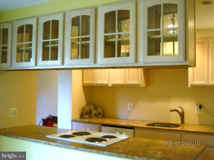 14652 Kelmscot Drive, Unit 236 Silver Spring, MD 20906 - Photo 8 of 23 Kitchen