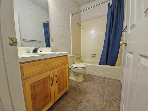 a view of a storage & utility room