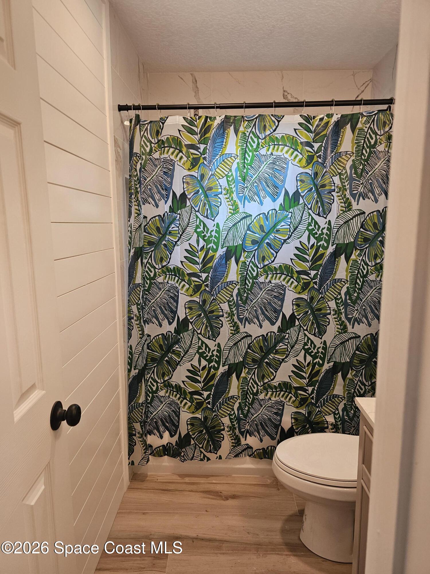 418 Count Street Melbourne, FL 32901 - Photo 17 of 17 2nd Bathroom