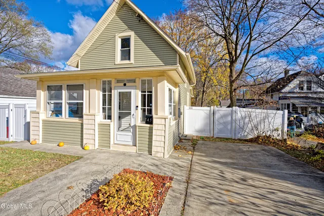 $220,000 | 145 Berkshire Boulevard, Albany, NY 12203