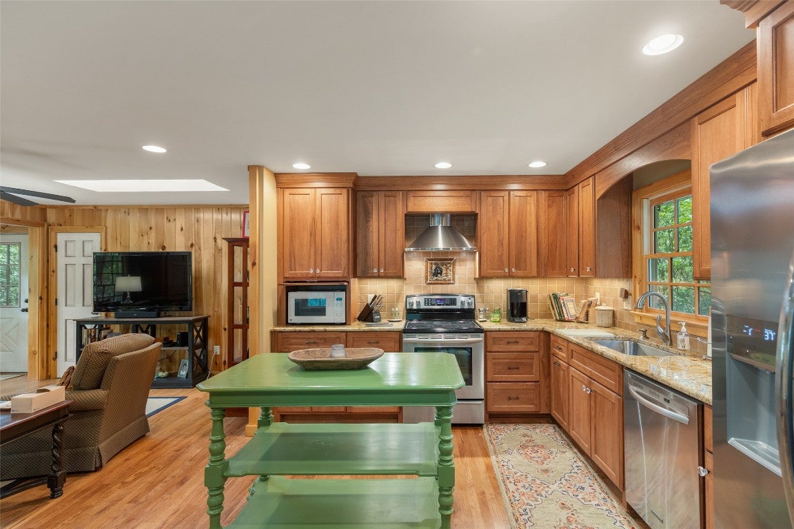 325 Dominion Road Cashiers, NC 28717 - Photo 13 of 35 Gallery Image 13
