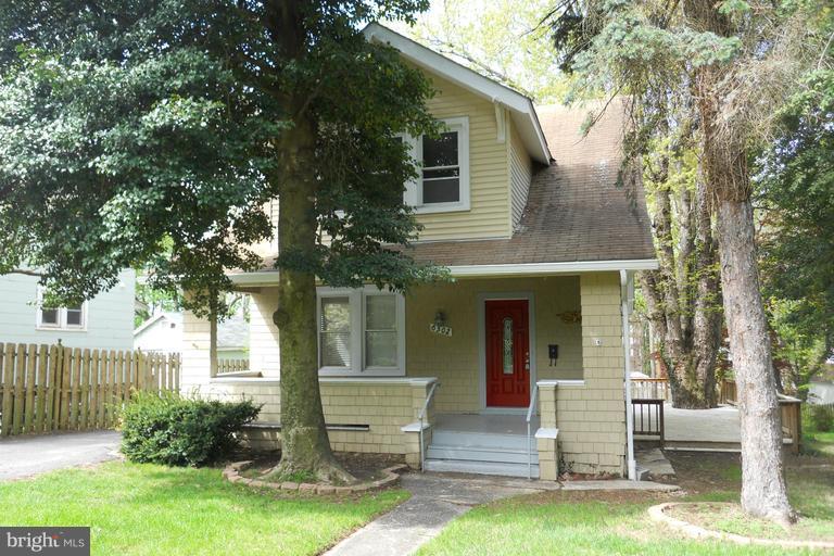 6302 Mayflower Road Baltimore, MD 21212 - Photo 1 of 22 Front of House