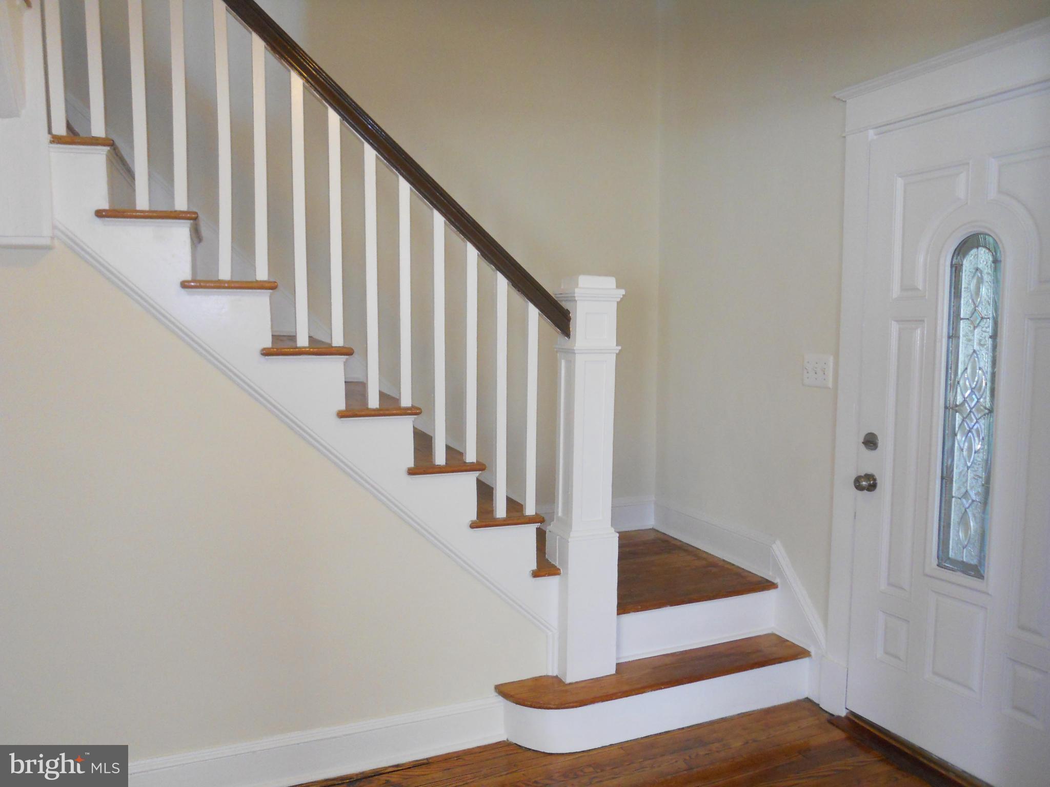 6302 Mayflower Road Baltimore, MD 21212 - Photo 11 of 22 Foyer and Stairs to Second Level