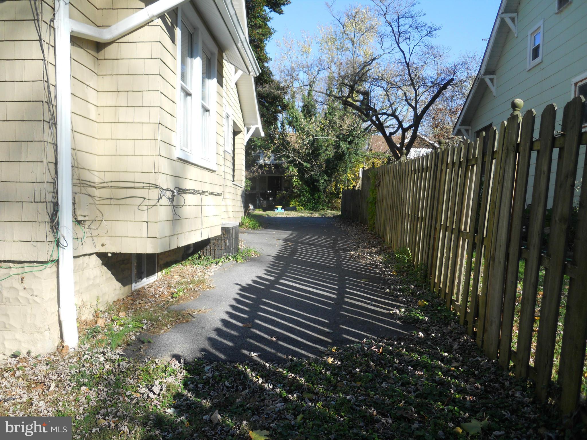 6302 Mayflower Road Baltimore, MD 21212 - Photo 22 of 22 Long Driveway Along Side of House