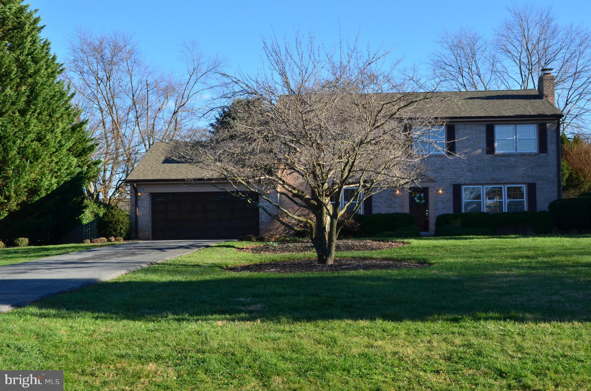 18421 Kingshill Road Germantown, MD 20874 - Photo 1 of 30 Exterior (Front)
