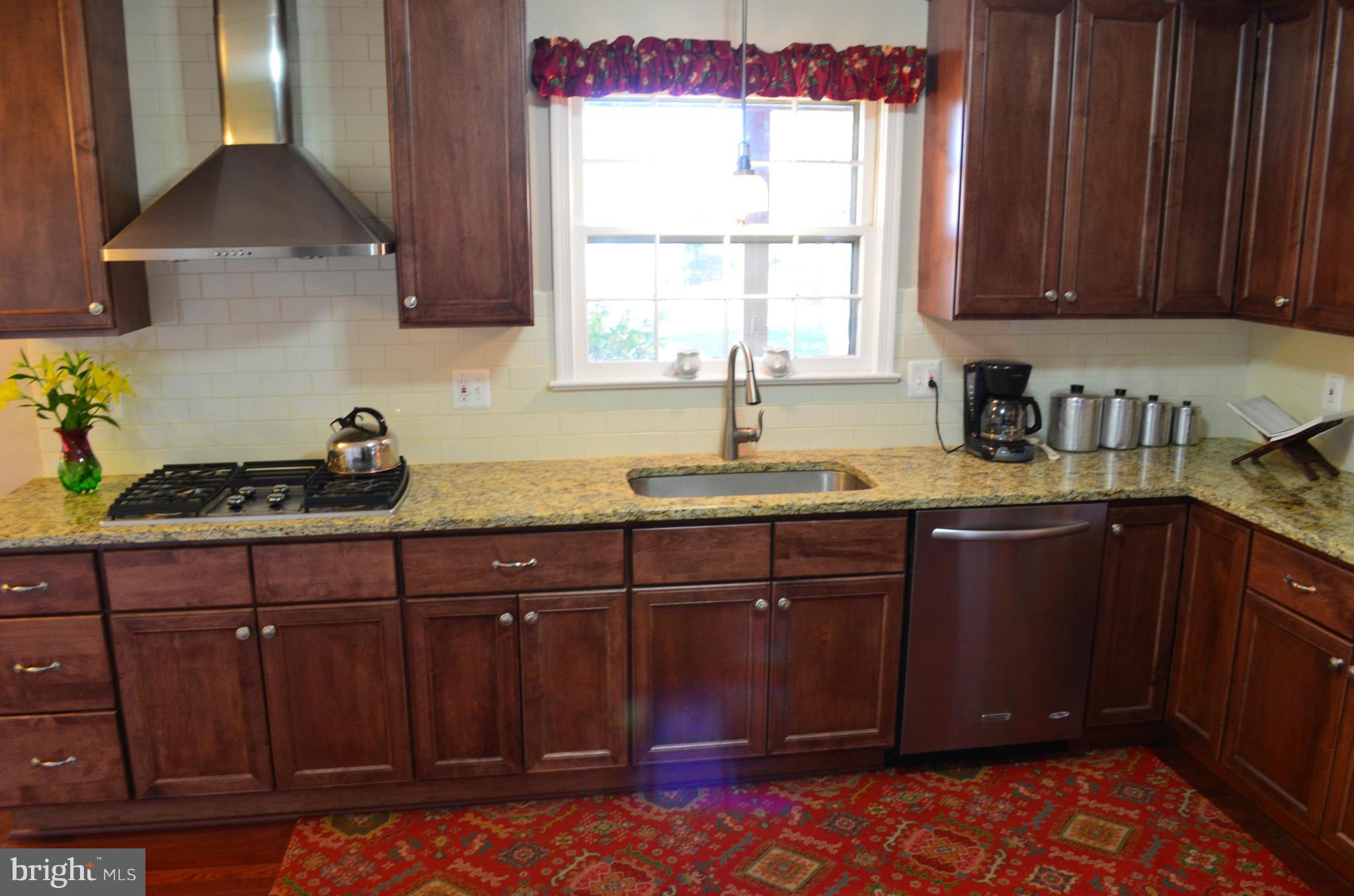 18421 Kingshill Road Germantown, MD 20874 - Photo 11 of 30 Kitchen
