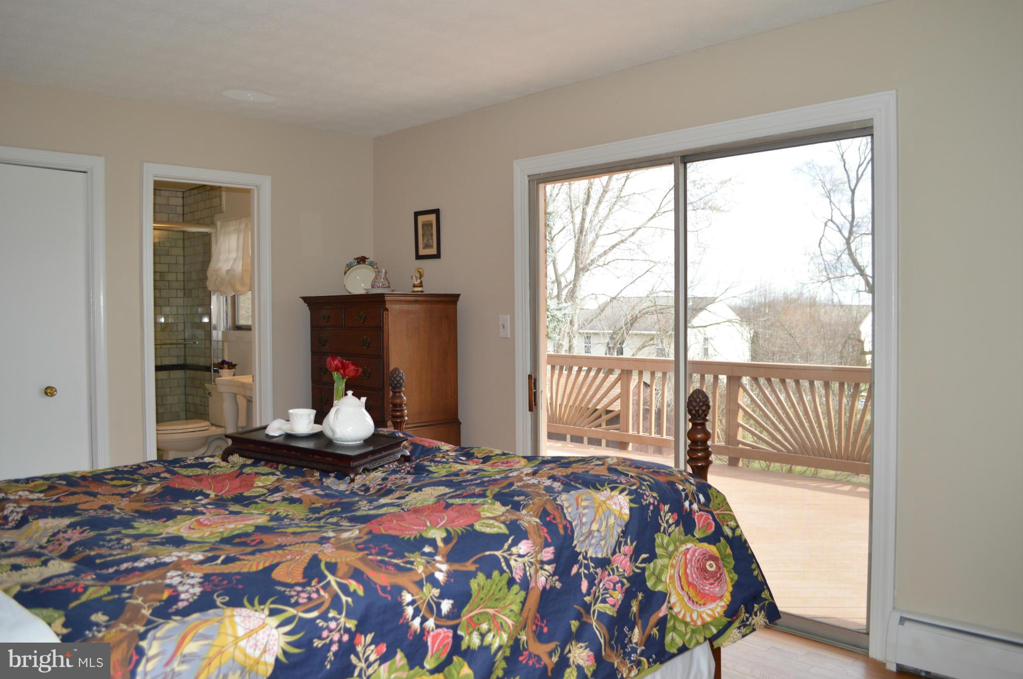 18421 Kingshill Road Germantown, MD 20874 - Photo 15 of 30 Bedroom (Master)