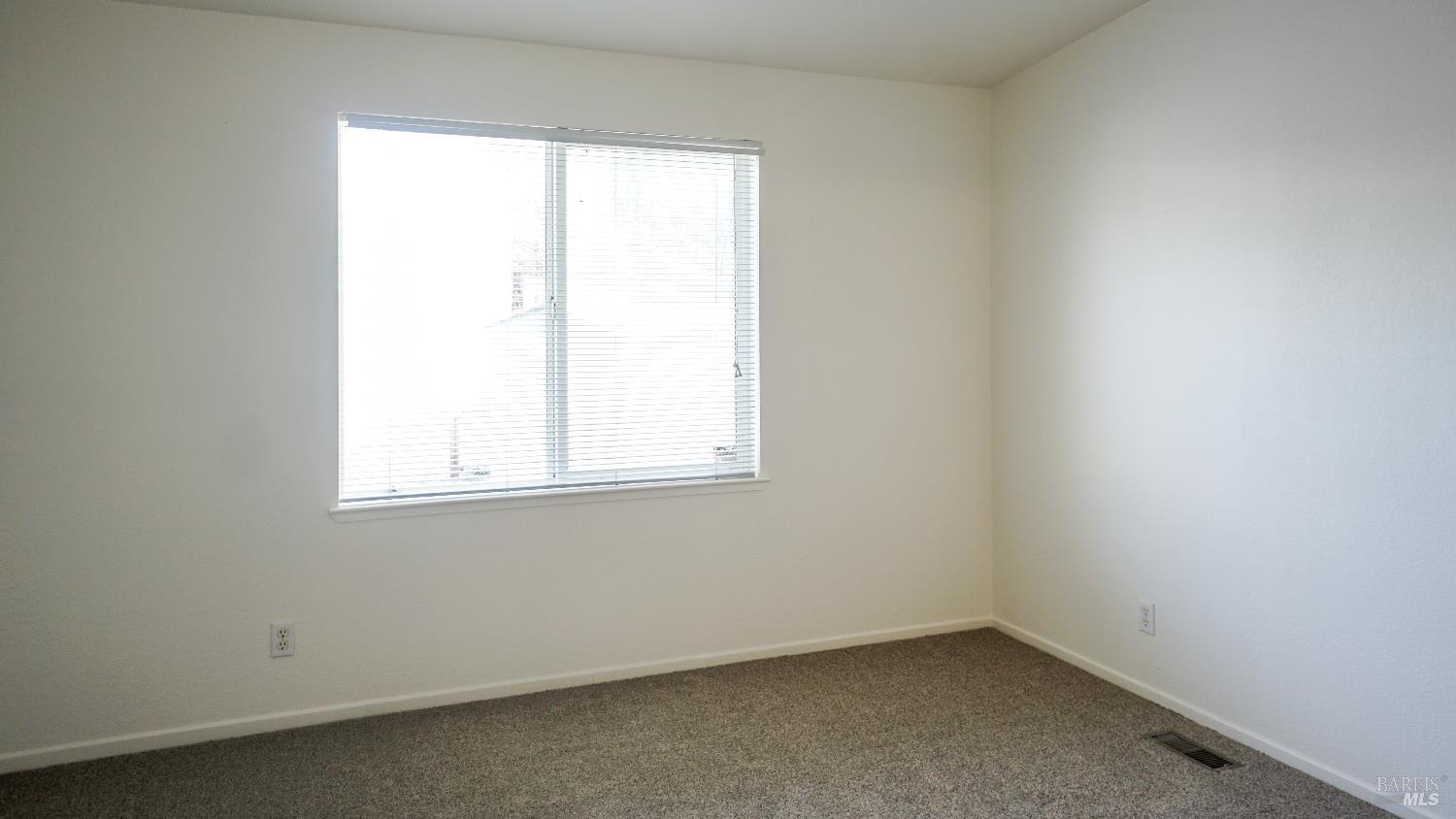 324 Aileen Avenue Santa Rosa, CA 95407 - Photo 12 of 21 Guest bedroom