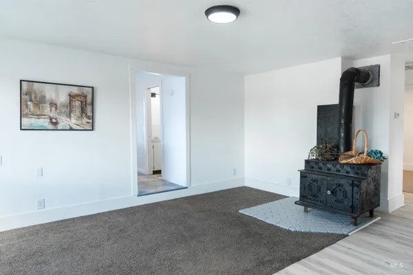 $334,999 | 385-383 Bass Street, Ontario, OR 97914