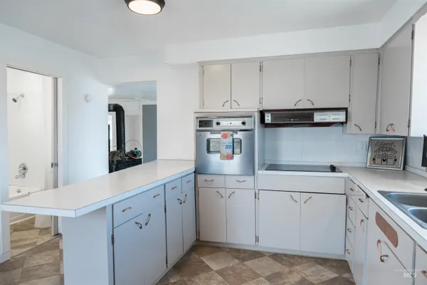 $334,999 | 385-383 Bass Street, Ontario, OR 97914