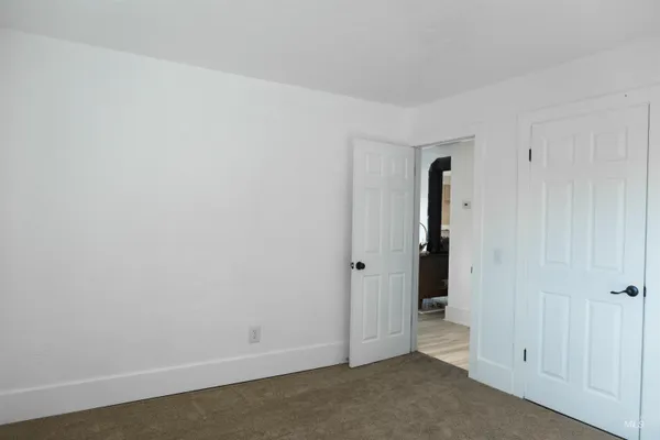 $334,999 | 385-383 Bass Street, Ontario, OR 97914