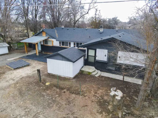 $334,999 | 385-383 Bass Street, Ontario, OR 97914