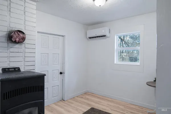 $334,999 | 385-383 Bass Street, Ontario, OR 97914