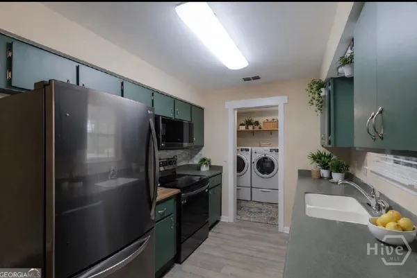 $322,500 | 8 Cameron Court West, Pembroke, GA 31321