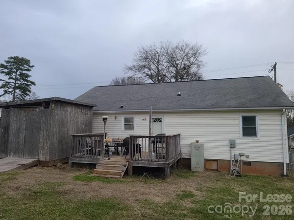 $1,600 | 201 Eastwood Drive, Mount Holly, NC 28120