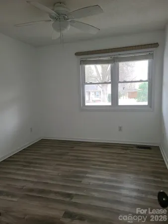 $1,600 | 201 Eastwood Drive, Mount Holly, NC 28120