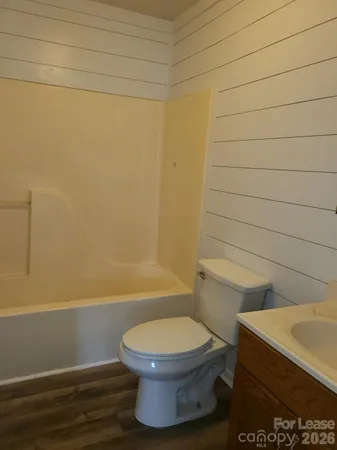 $1,600 | 201 Eastwood Drive, Mount Holly, NC 28120