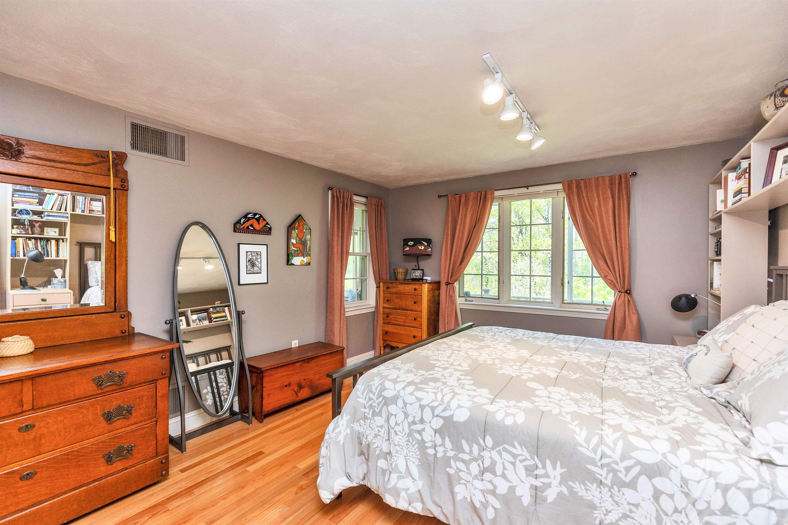 12 Colonial Square Peterborough, NH 03458 - Photo 20 of 60