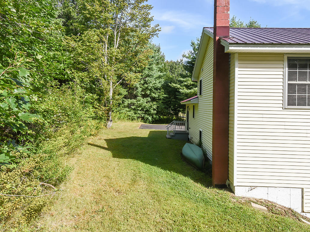 272 Sebago Lake Road Gorham, ME 04038 - Photo 5 of 40 106-272SebagoLakeRd