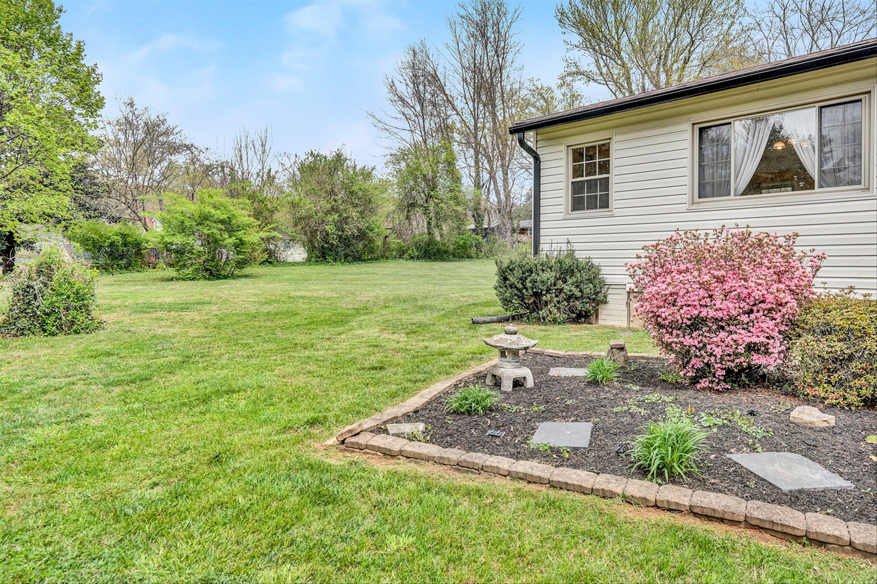 7022 Goff Road Roanoke, VA 24019 - Photo 32 of 39 32-DSC2939