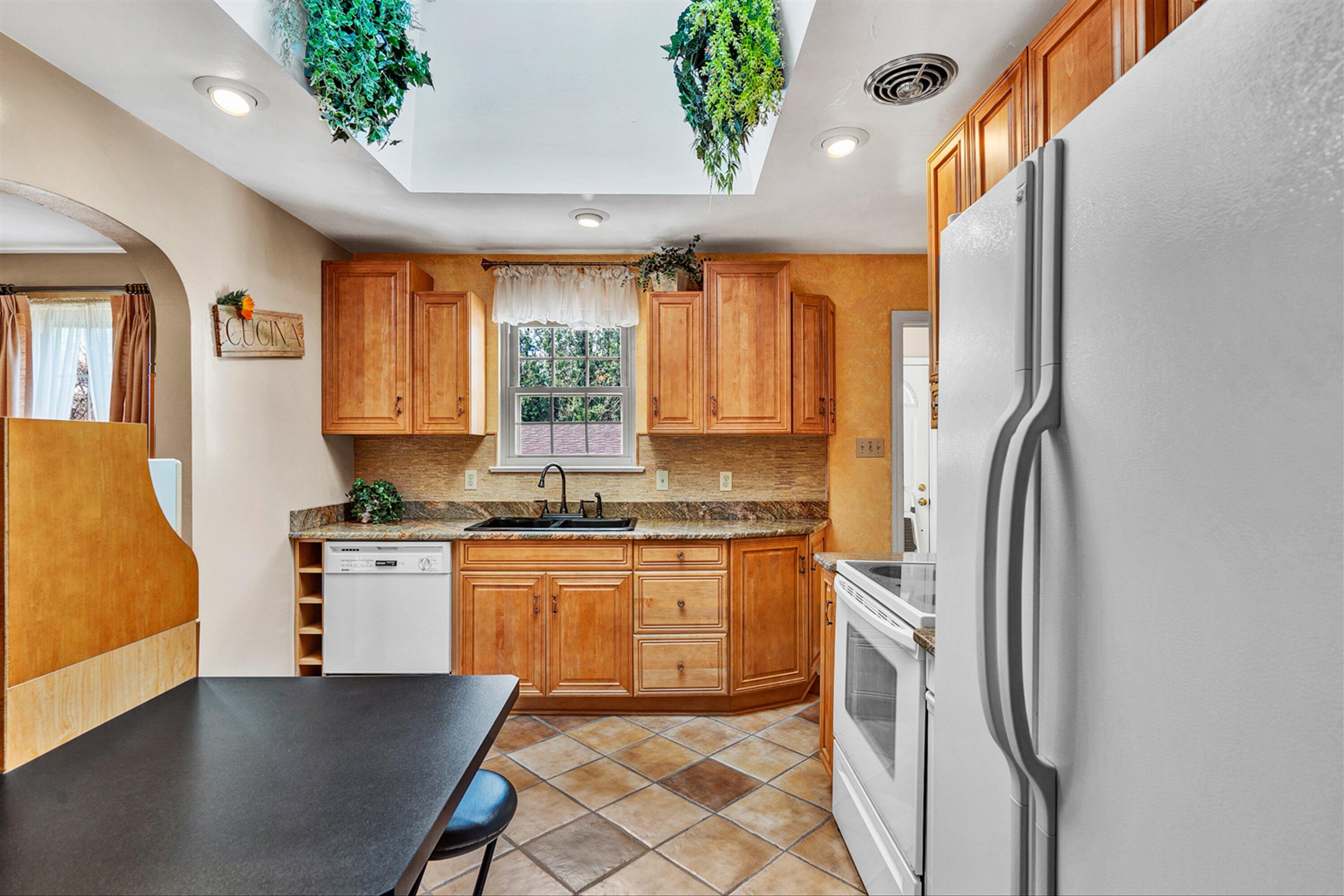 7022 Goff Road Roanoke, VA 24019 - Photo 7 of 39 07-DSC2921