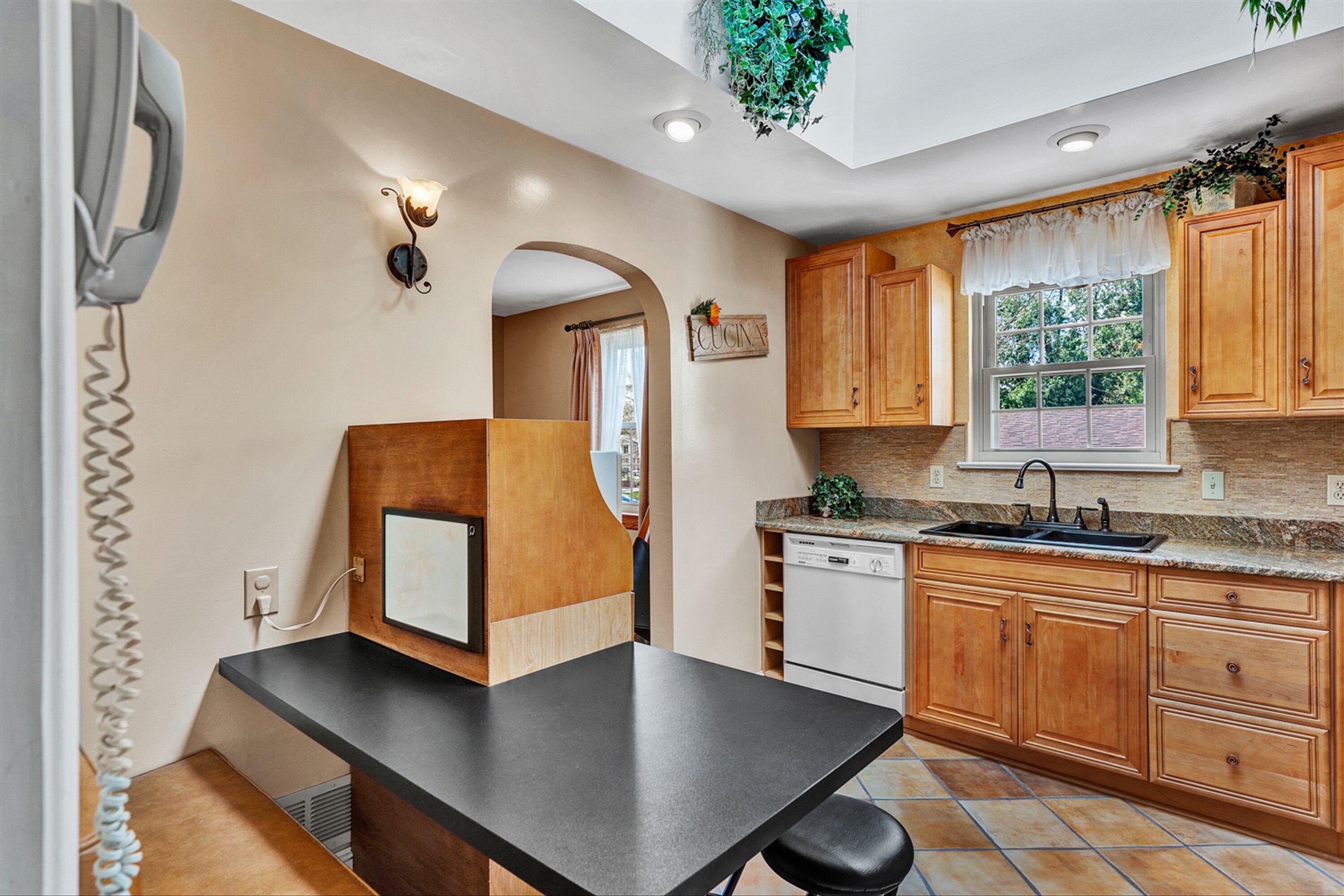 7022 Goff Road Roanoke, VA 24019 - Photo 8 of 39 08-DSC2924