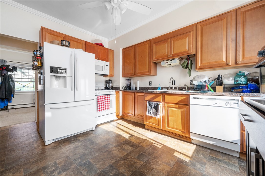 110 Winter Street Woonsocket, RI 02895 - Photo 9 of 36 Right Side Unit