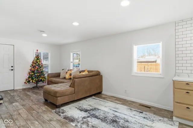 $173,500 | 2310 Halford Street, Anderson, IN 46016