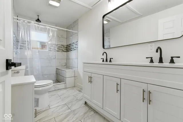 $173,500 | 2310 Halford Street, Anderson, IN 46016