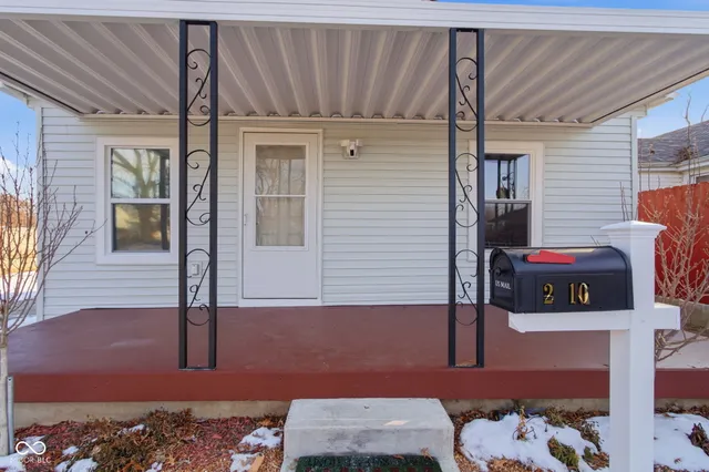 $173,500 | 2310 Halford Street, Anderson, IN 46016