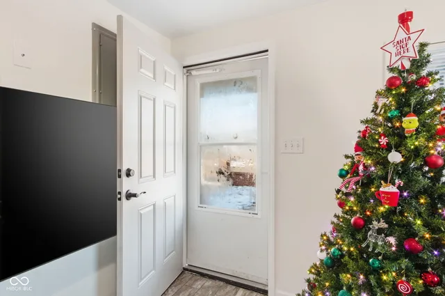 $173,500 | 2310 Halford Street, Anderson, IN 46016