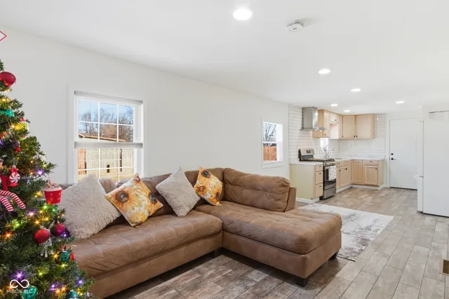 $173,500 | 2310 Halford Street, Anderson, IN 46016