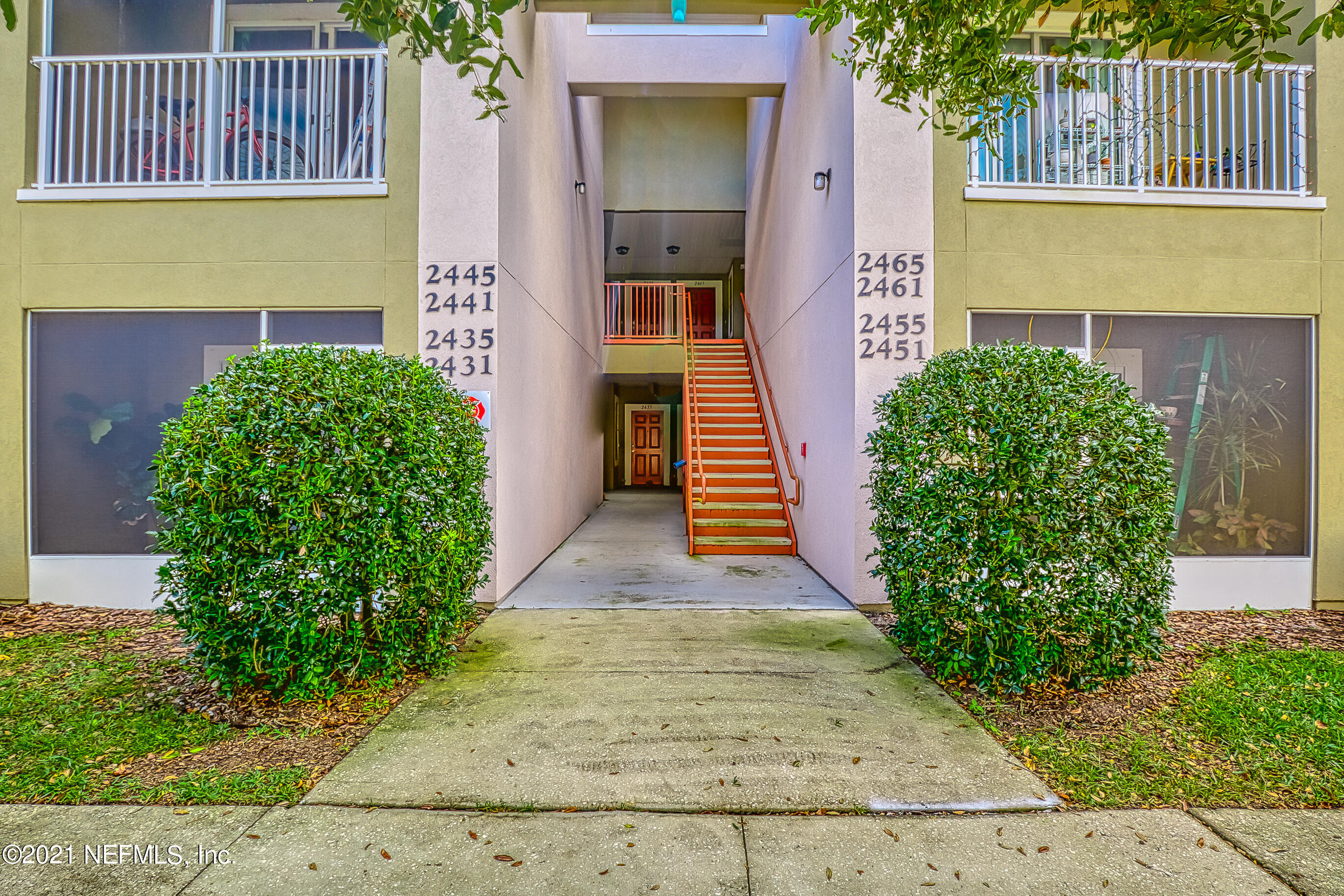 2455 Golden Lake Loop St. Augustine, FL 32084 - Photo 2 of 13 front view of a house