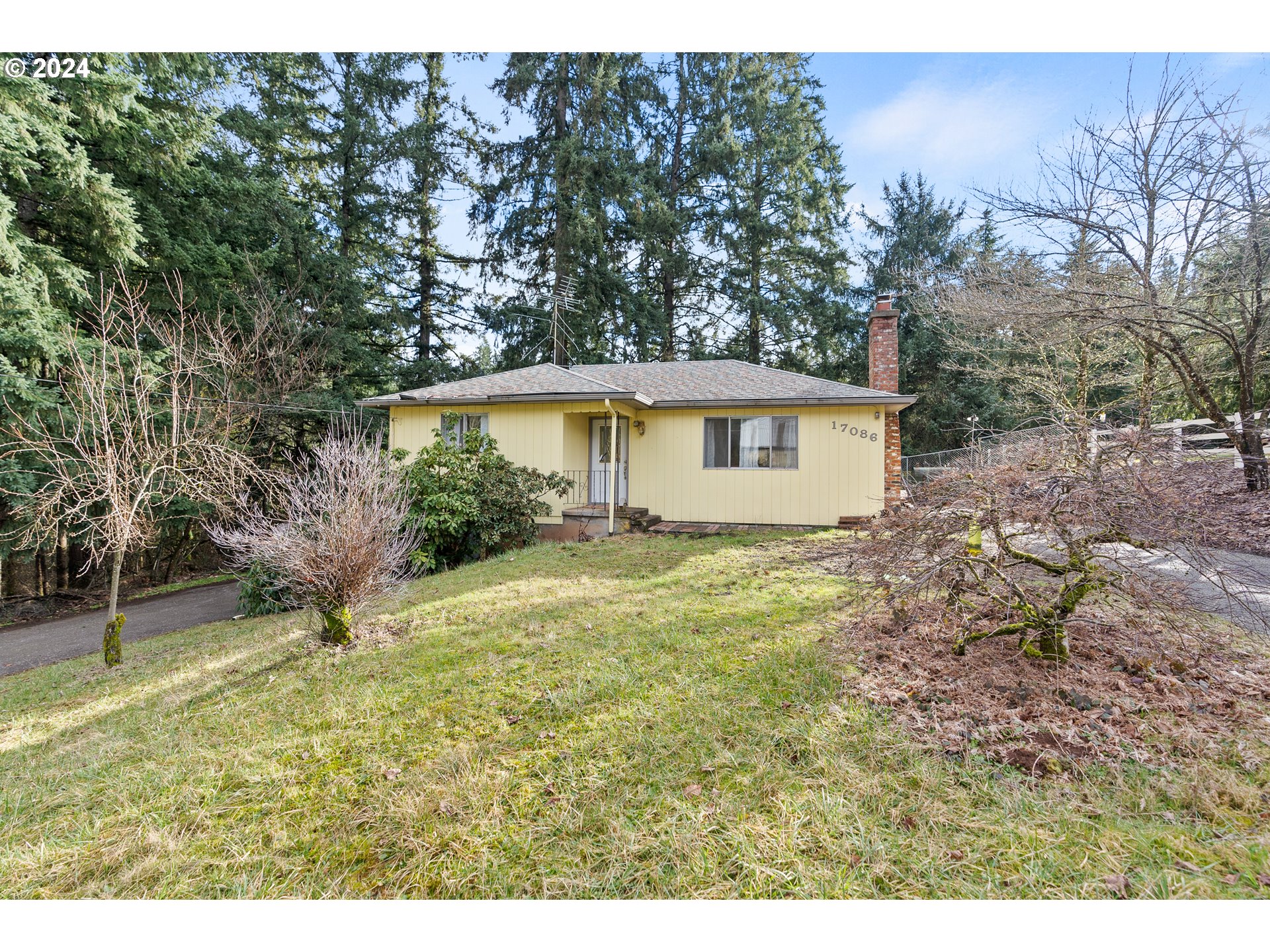 17086 South Gronlund Road Oregon City, OR 97045 - Photo 31 of 34 a view of a house with a yard