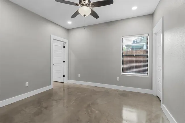 $1,325 | 1401 South 5th Avenue, Unit 1401, Denison, TX 75021