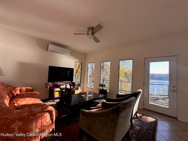 $1,019,000 | 54 Deak Lane, Saugerties, NY 12490