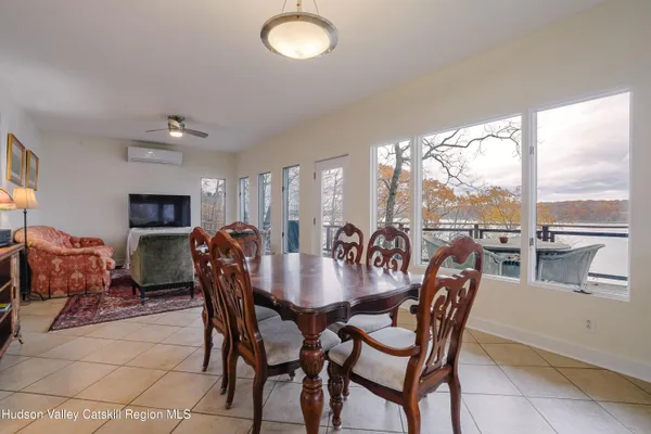 $975,000 | 54 Deak Lane, Saugerties, NY 12490