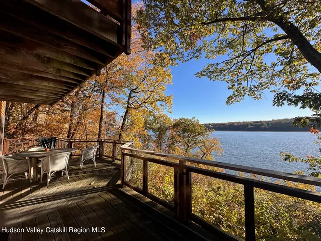 $1,019,000 | 54 Deak Lane, Saugerties, NY 12490