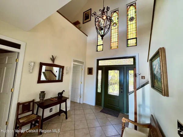 $975,000 | 54 Deak Lane, Saugerties, NY 12490